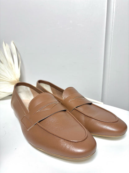 W Shoe Size 39 (8.5 US) Michele Lopriore Camel Leather Paola Loafers