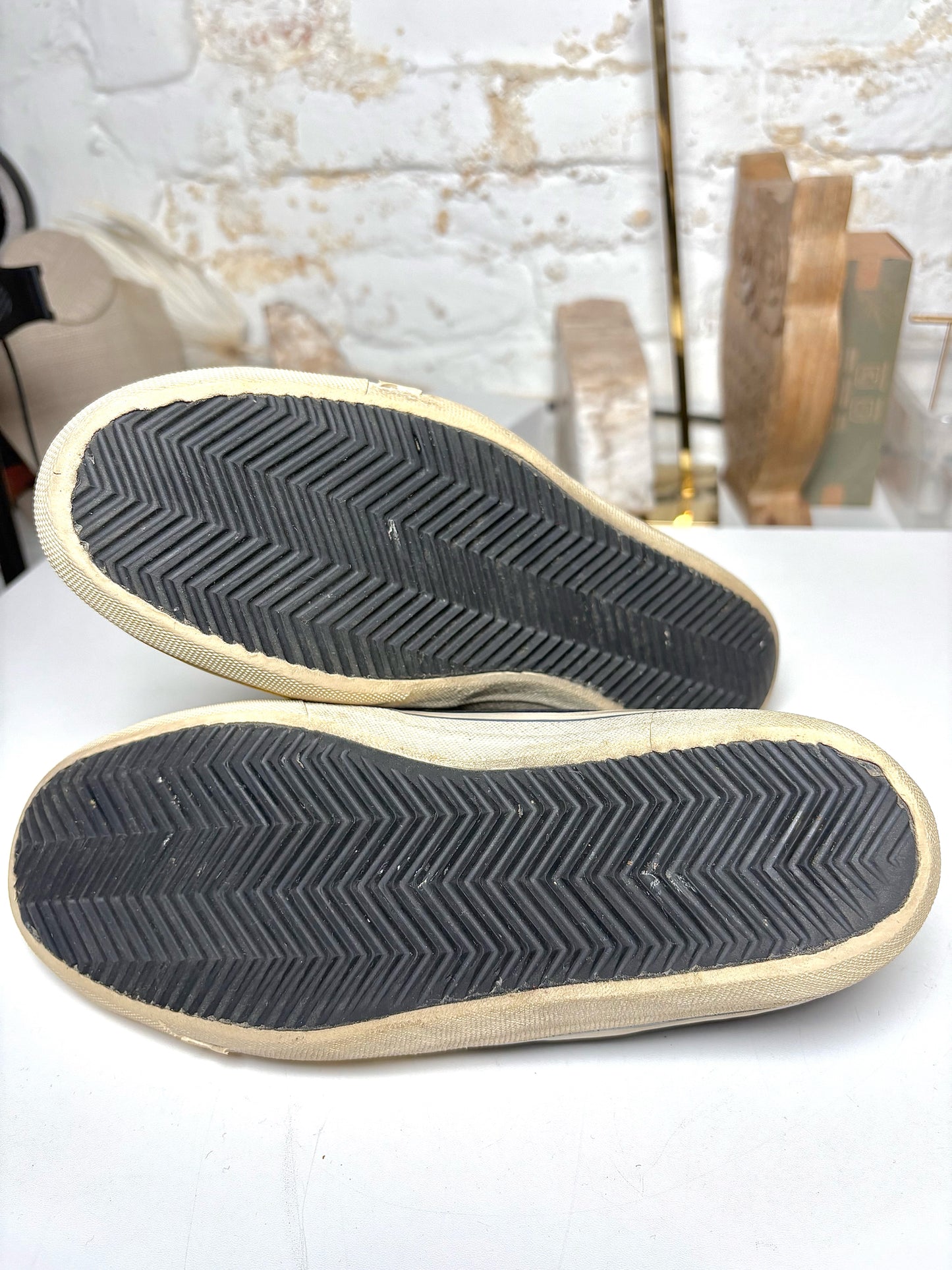 W Shoe Size 39 Golden Goose Black & White Velvet Leather Pre-owned Sneakers