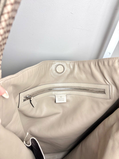 Gucci Taupe Leather Pebble Leather Men's Messenger Pre-owned Bag