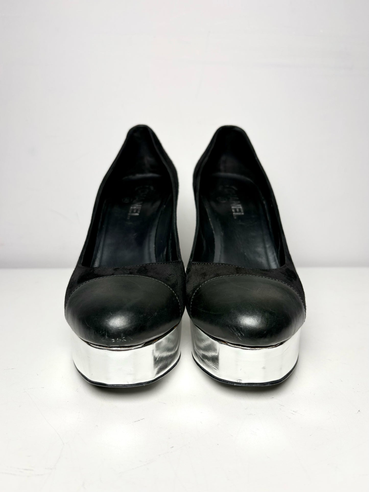 W Shoe Size 41.5 Chanel Black, Silver Leather Suede Pre-owned Heels