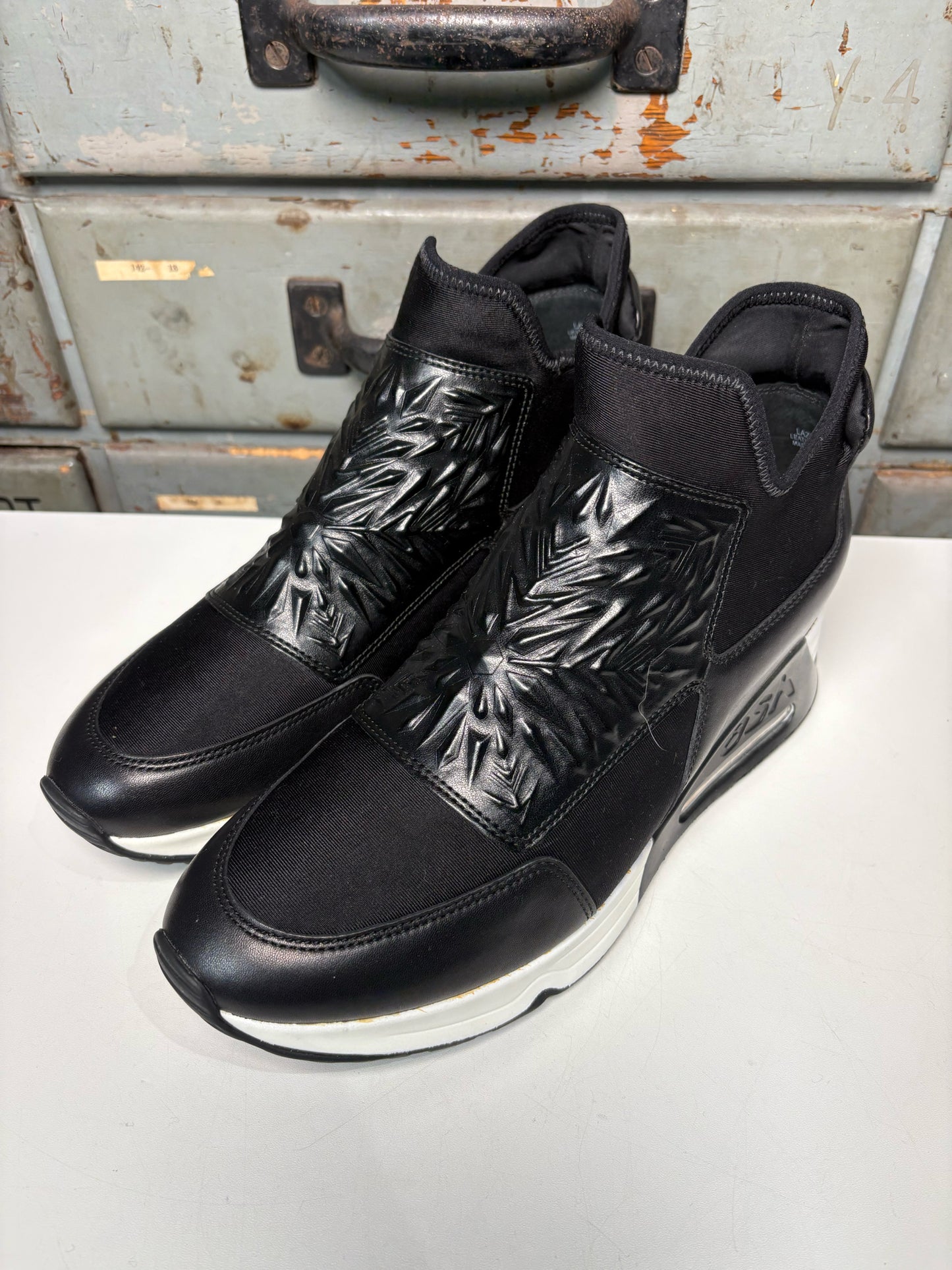 W Shoe Size 39 ASH Black Sneakers