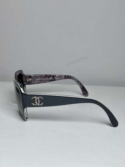 Chanel 5221 Square Frame Pre-owned Gray Acetate Sunglasses