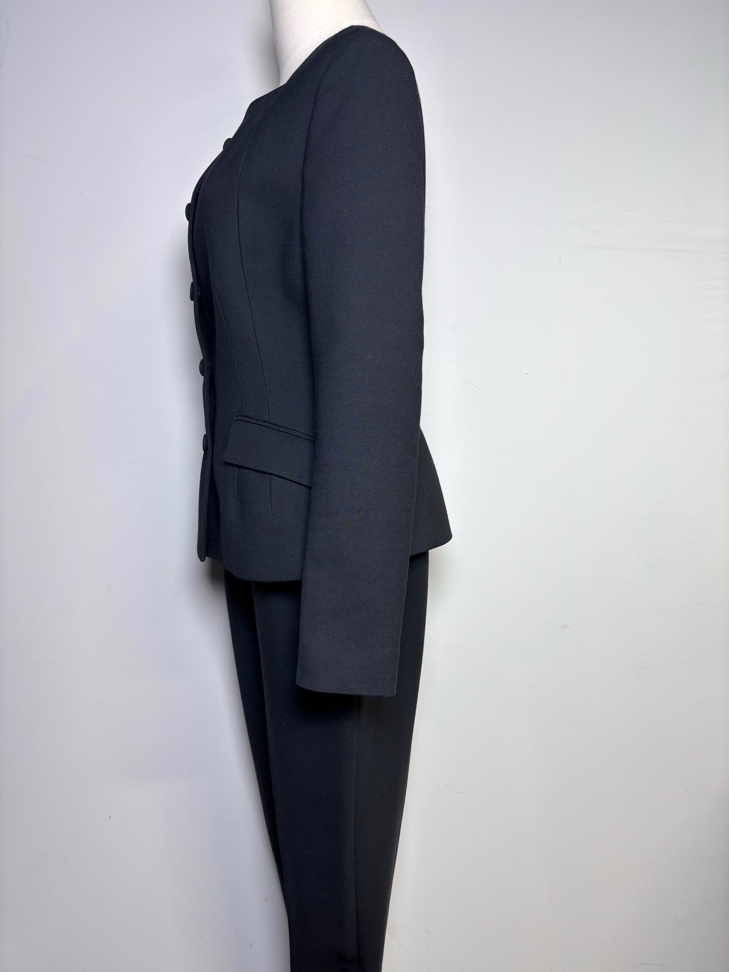 Women Size 8 Ralph Lauren Purple Label Black Solid Pre-owned Wool Suit