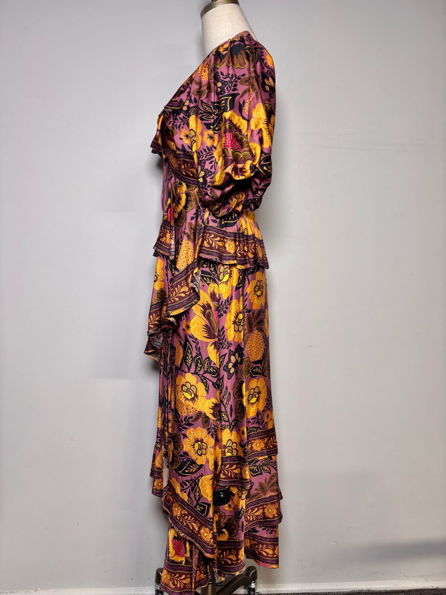 Women Size XXS Farm Rio Purple, Gold, Black Floral Print Pre-owned, NWT Dress