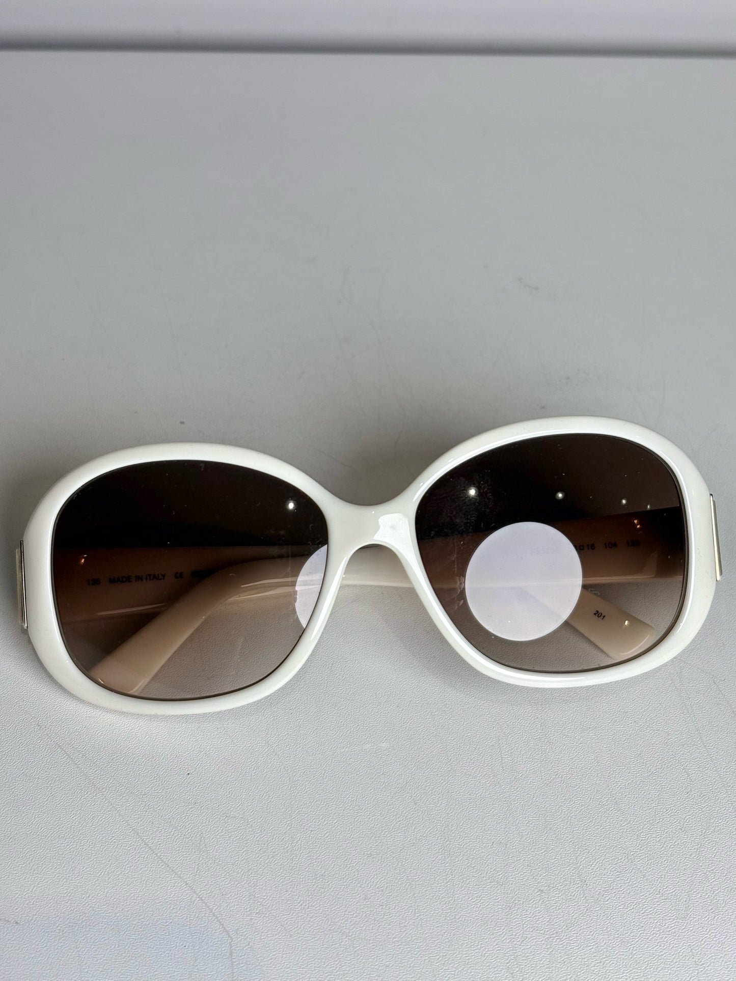 Fendi FS5236 Oversized Women's Pre-owned Cream Acetate Sunglasses