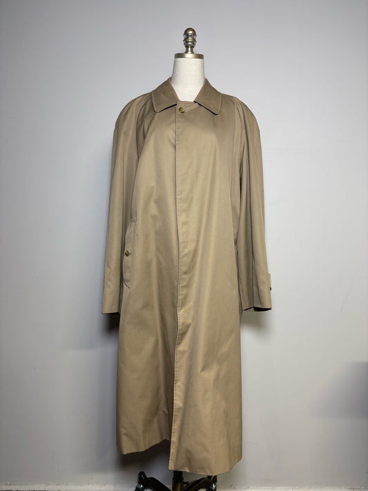Burberrys' Khaki 51% Cotton, 49% Polyester Solid Men's Vintage Coat
