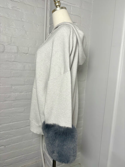 Women Size M Saks Fifth Avenue Gray Zip Front Fur Trim Sweater