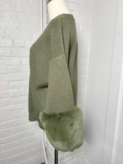 Women Size M Saks Fifth Avenue Forest Green Solid Sweater