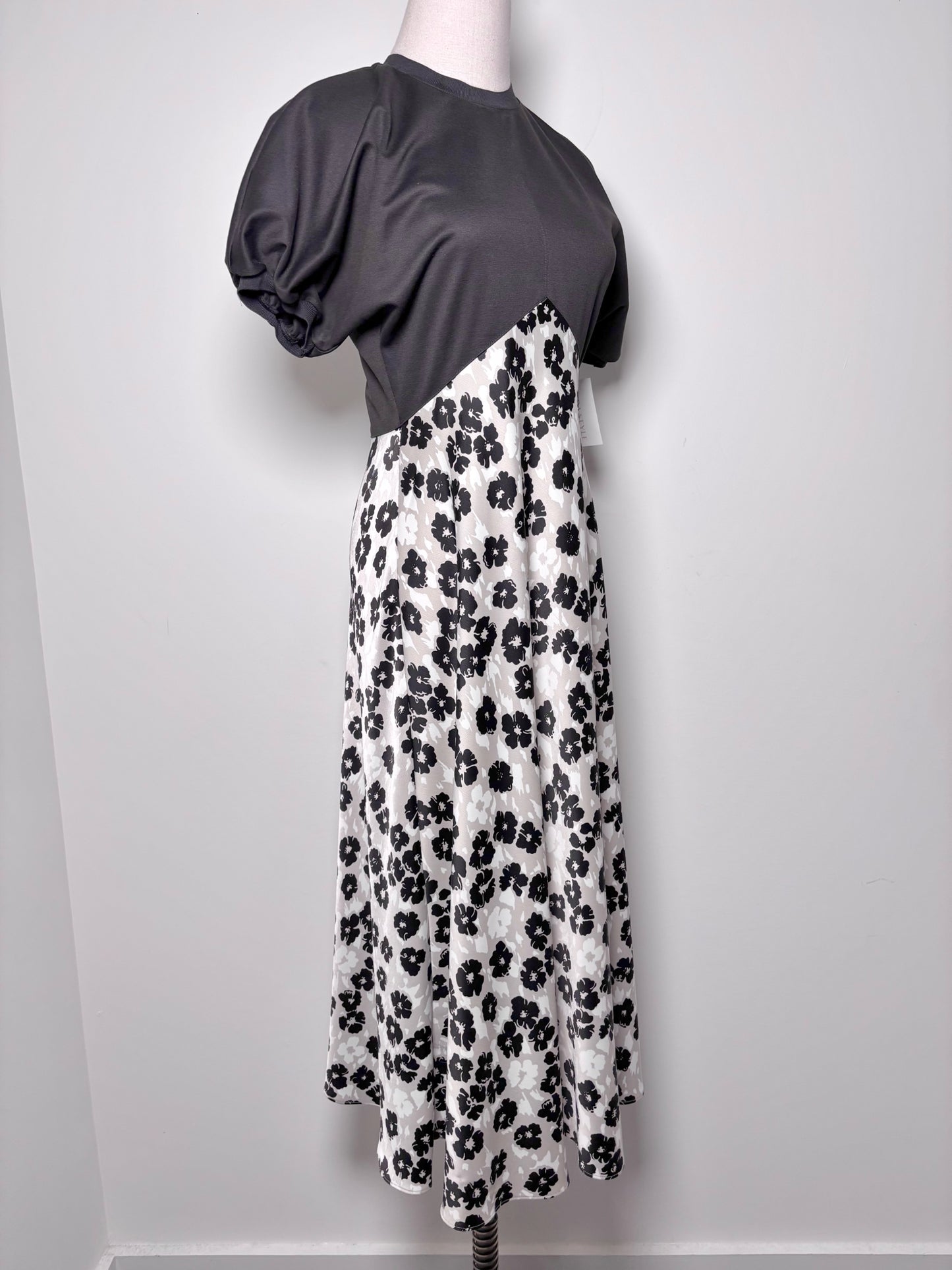 Women Size 1 (US 2-4) Ted Baker Black Part Floral & Solid Dress