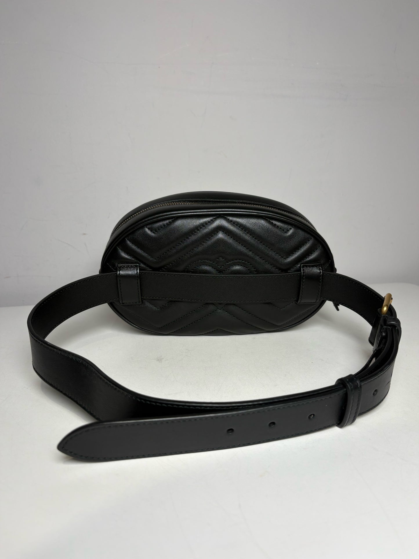 Women's Gucci Marmont Matelassé Black Calfskin Leather Authentic Pre-Owned Small Belt Bag