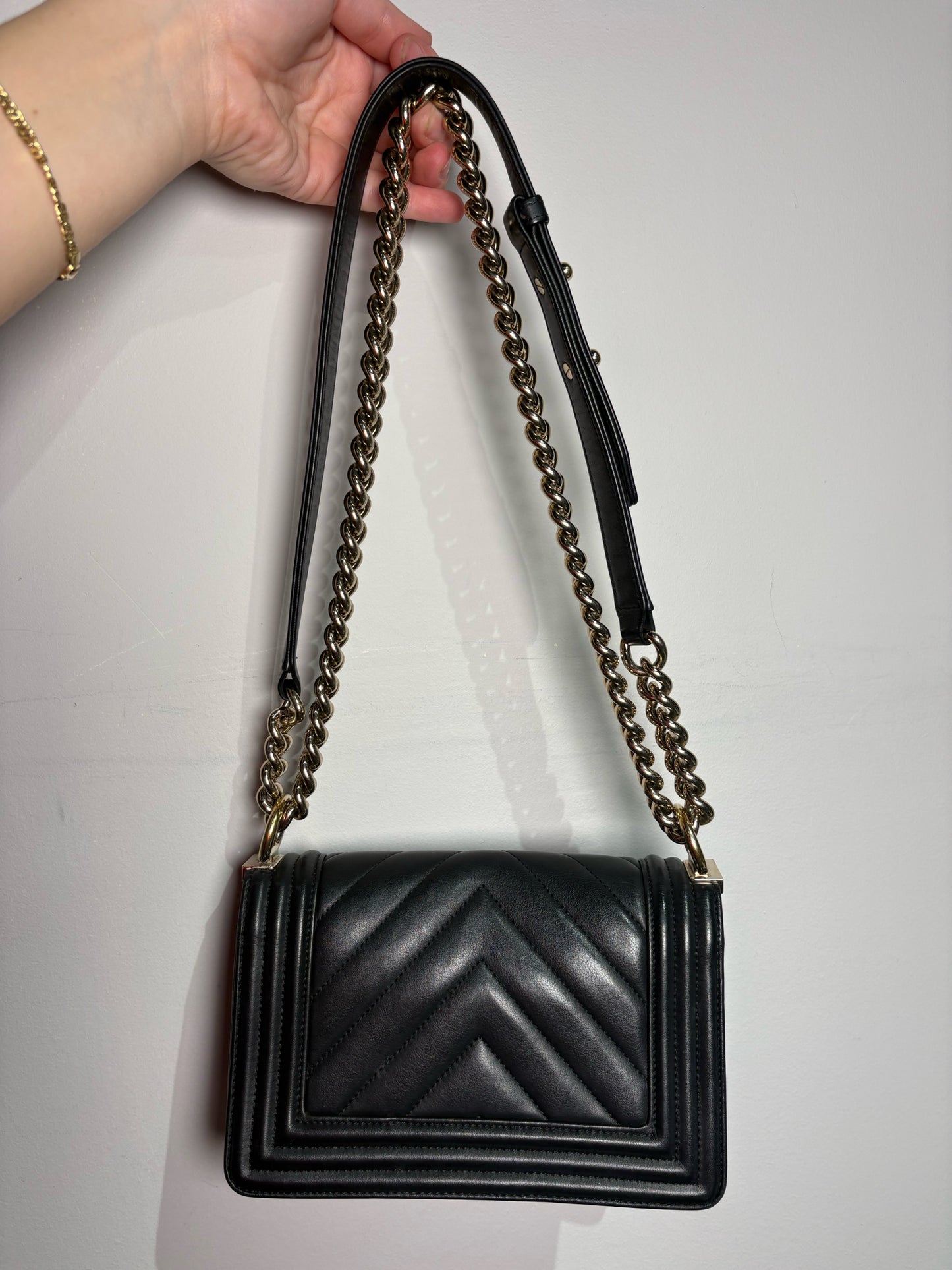 Chanel Small Boy Bag Quilted Calfskin, Ruthenium Black Pre-owned Purse