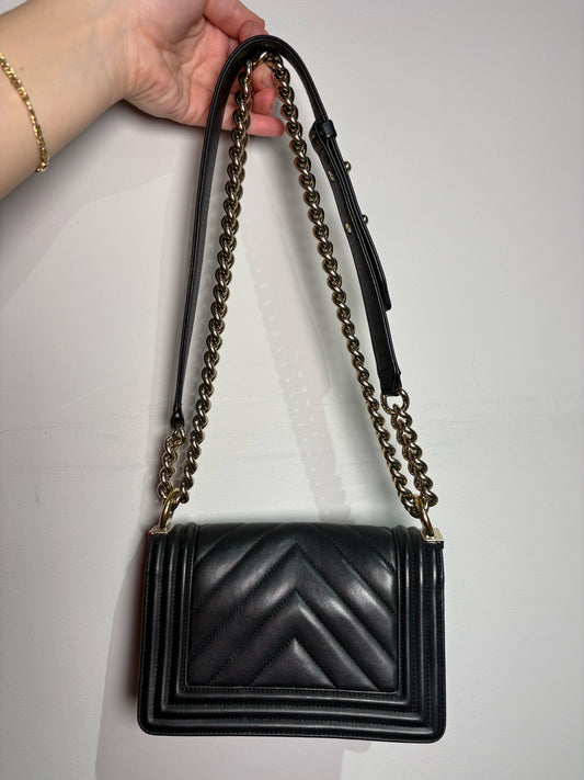 Chanel Small Boy Bag Quilted Calfskin, Ruthenium Black Pre-owned Purse