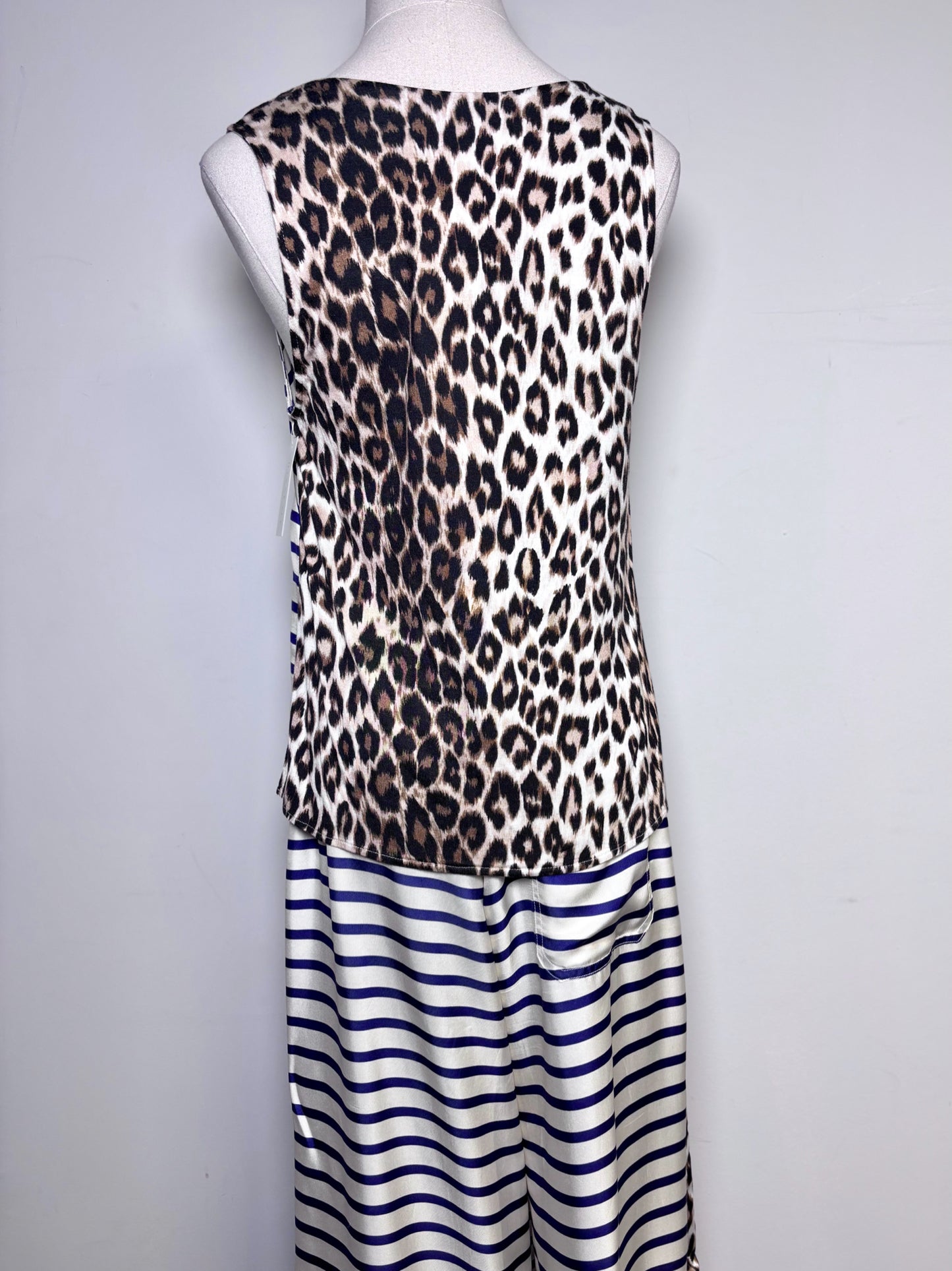 Women Size 2 La Prestic Ouiston Cream, Blue Striped, Animal Print 2 Piece Set