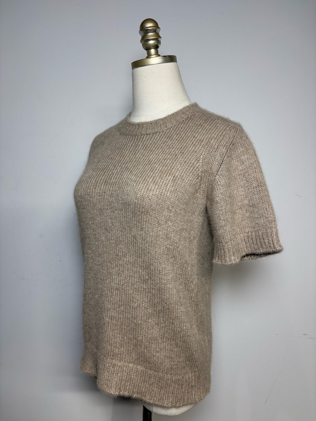 Women's Size M The Row Beige Pure Cashmere Ribbed Knit Pre-Owned Sweater