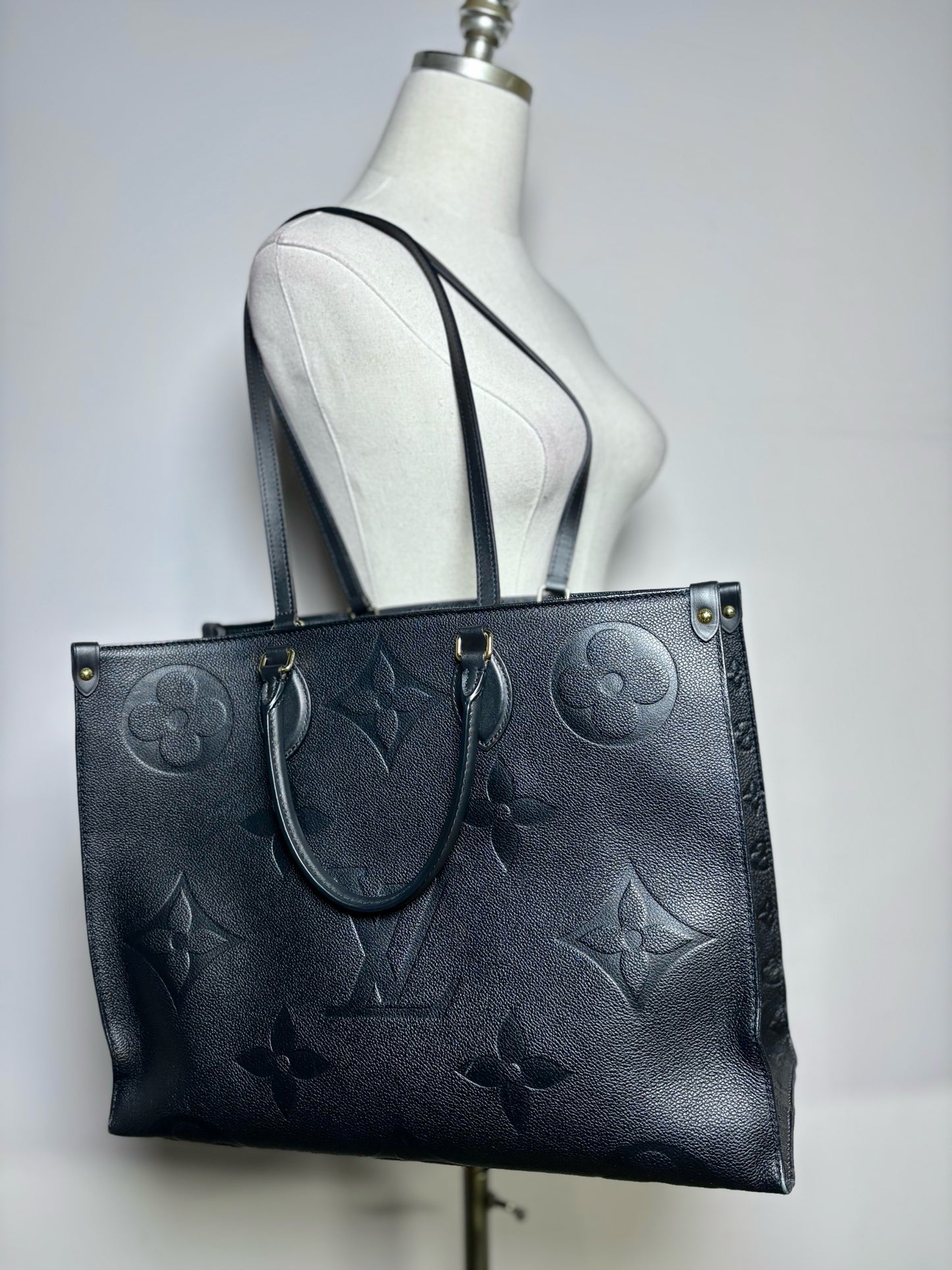 Louis Vuitton Monogram Empreinte Leather Pre-owned Black Purse