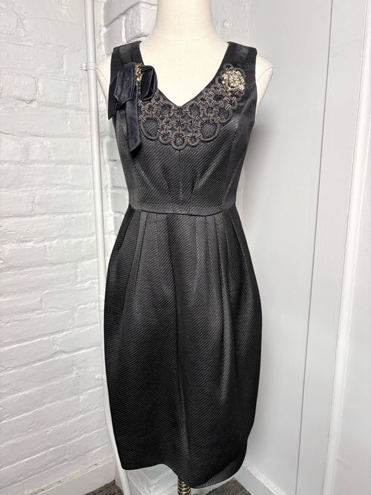 Women Size 2 Carmen Marc Valvo Black Solid Wool, Silk Dress