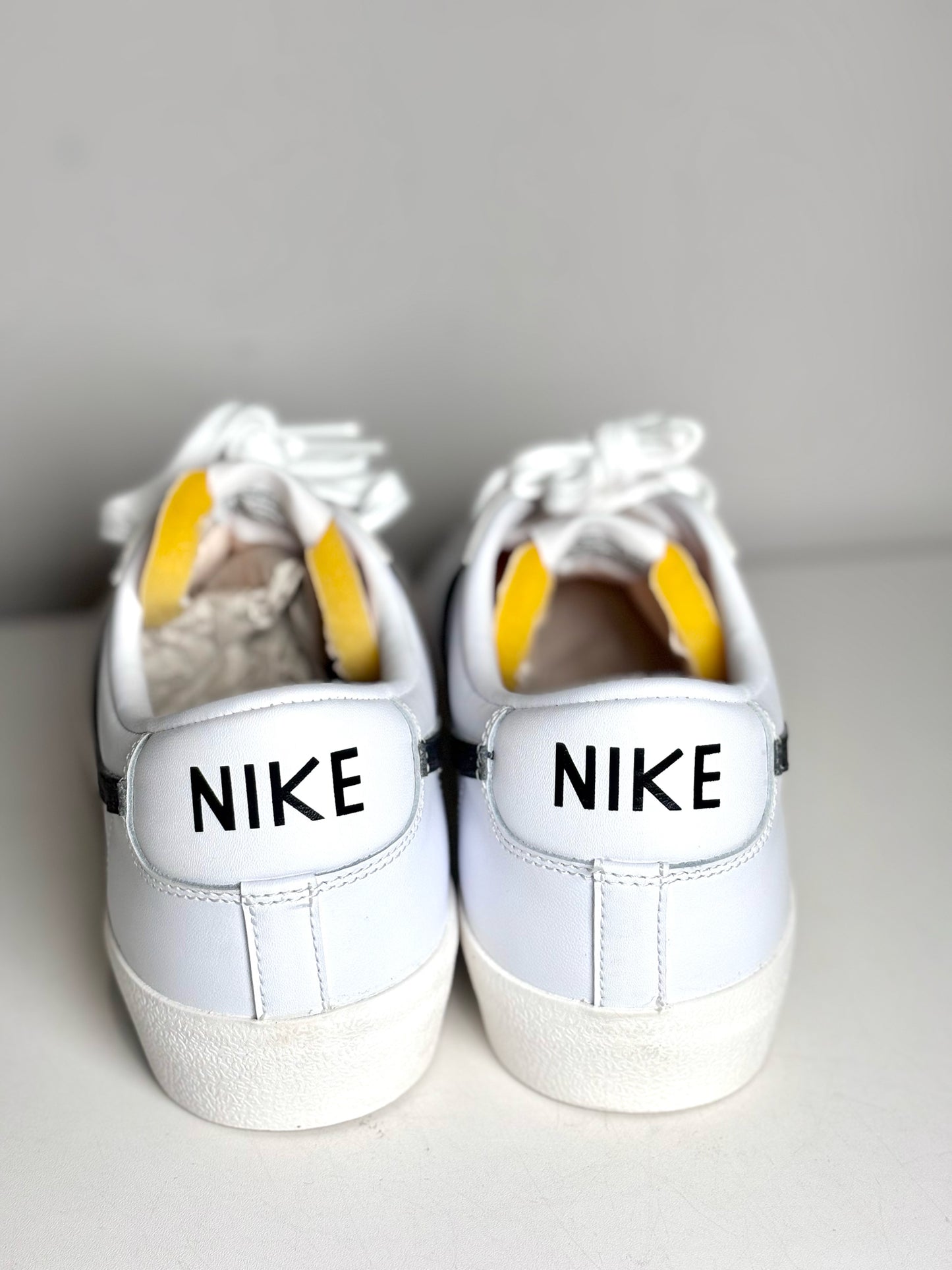 Nike White Leather Solid w/Swoosh Men's Pre-owned, NWT 11.5 Sneakers
