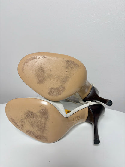 W Shoe Size 6 Gucci Cream Suede Pump