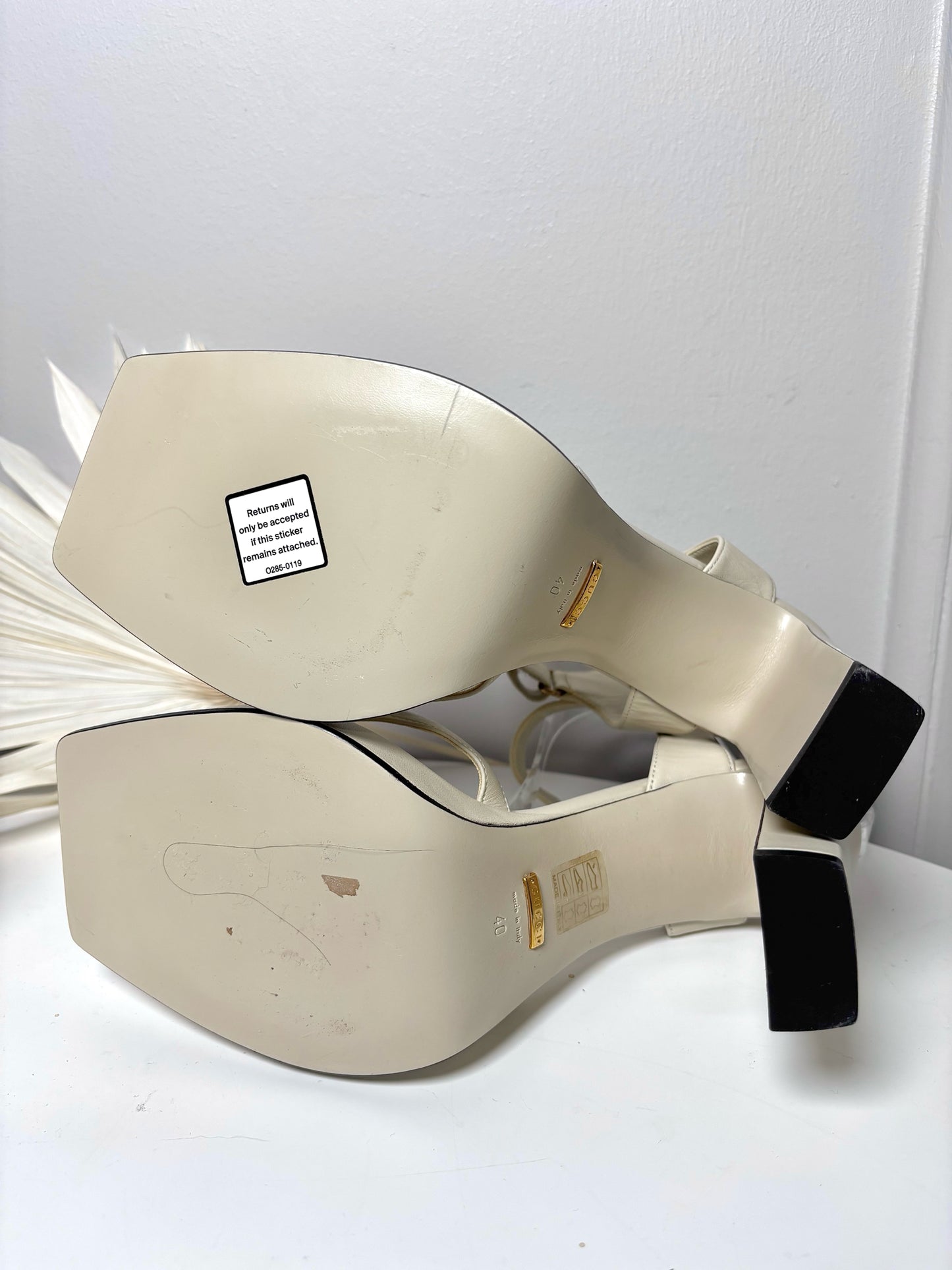 W Shoe Size 40 (10, US) Gucci Cream Leather Costanze Ankle NWT, Pre-owned Heels
