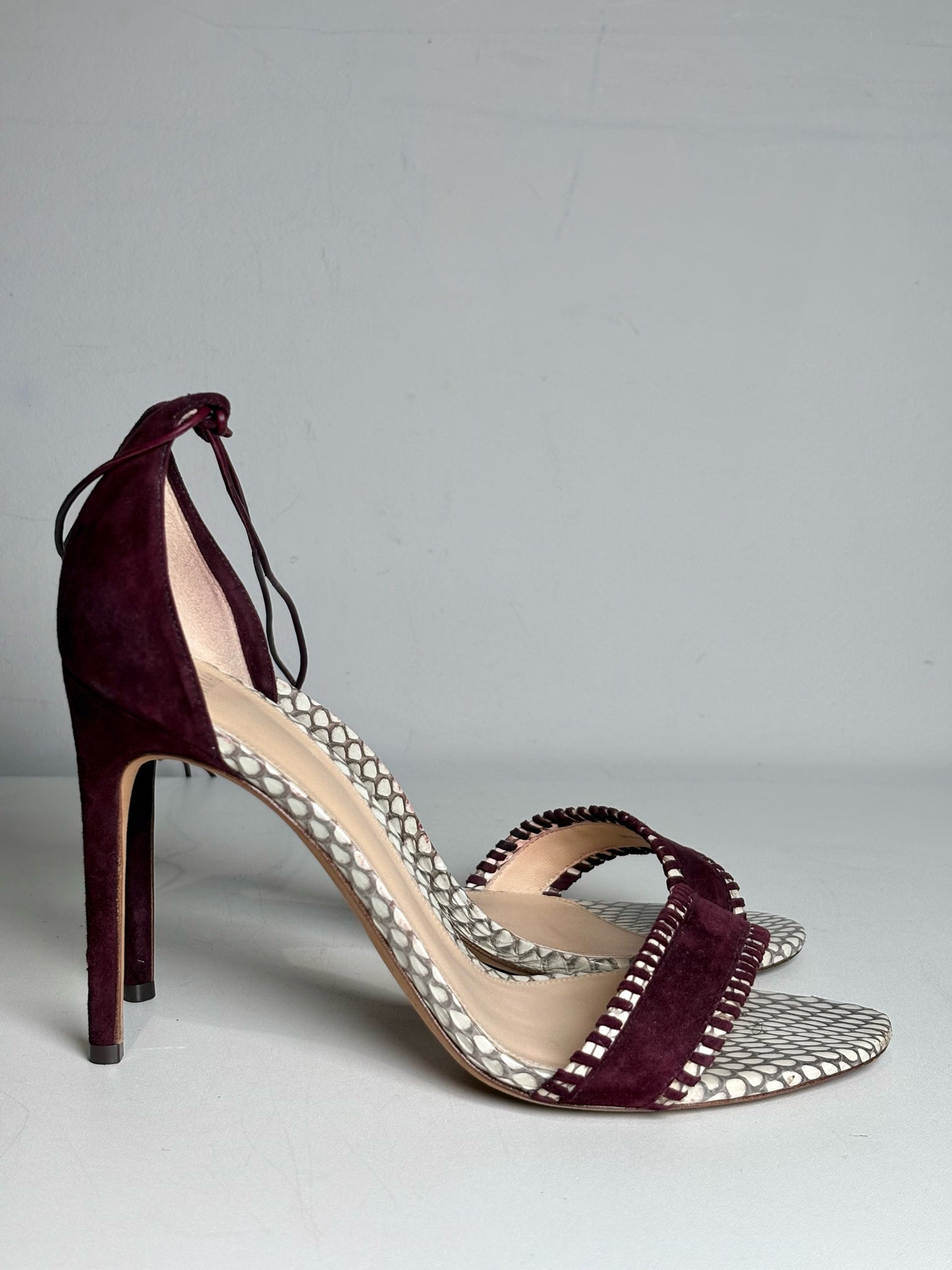 W Shoe Size 38 (8 US) Alexandre Birman Burgundy, Cream Leather Suede Heels