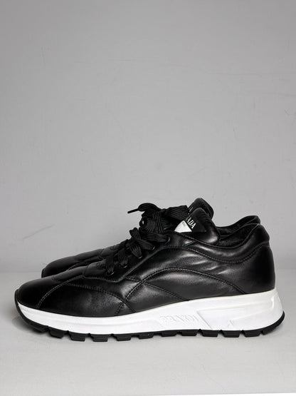 W Shoe Size 40 (10) Prada Prax 01 Black, White Calfskin Women's Sneakers