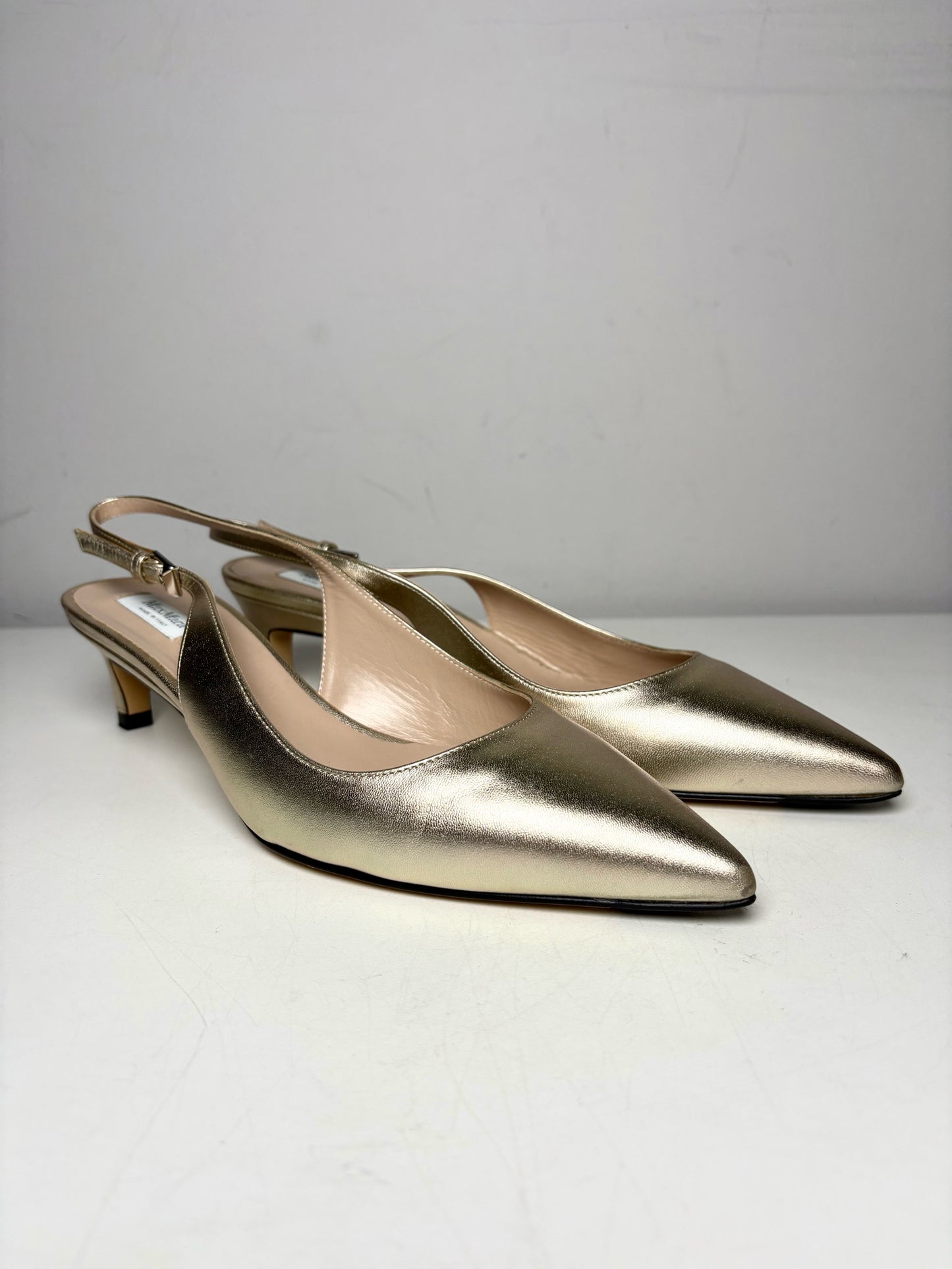W Shoe Size 39 MaxMara Gold Leather Pre-owned, NWT Slingbacks