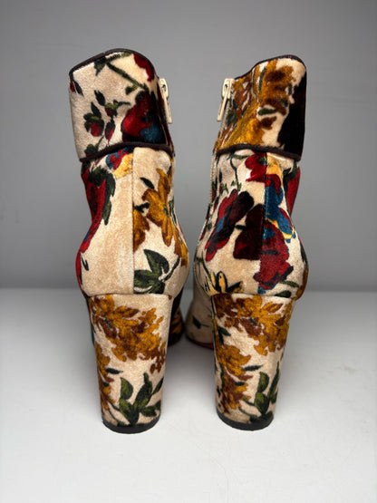 Women's Shoe Size 38.5 Christian Louboutin Moulamax Cream Velvet Floral Pre-Owned Boots