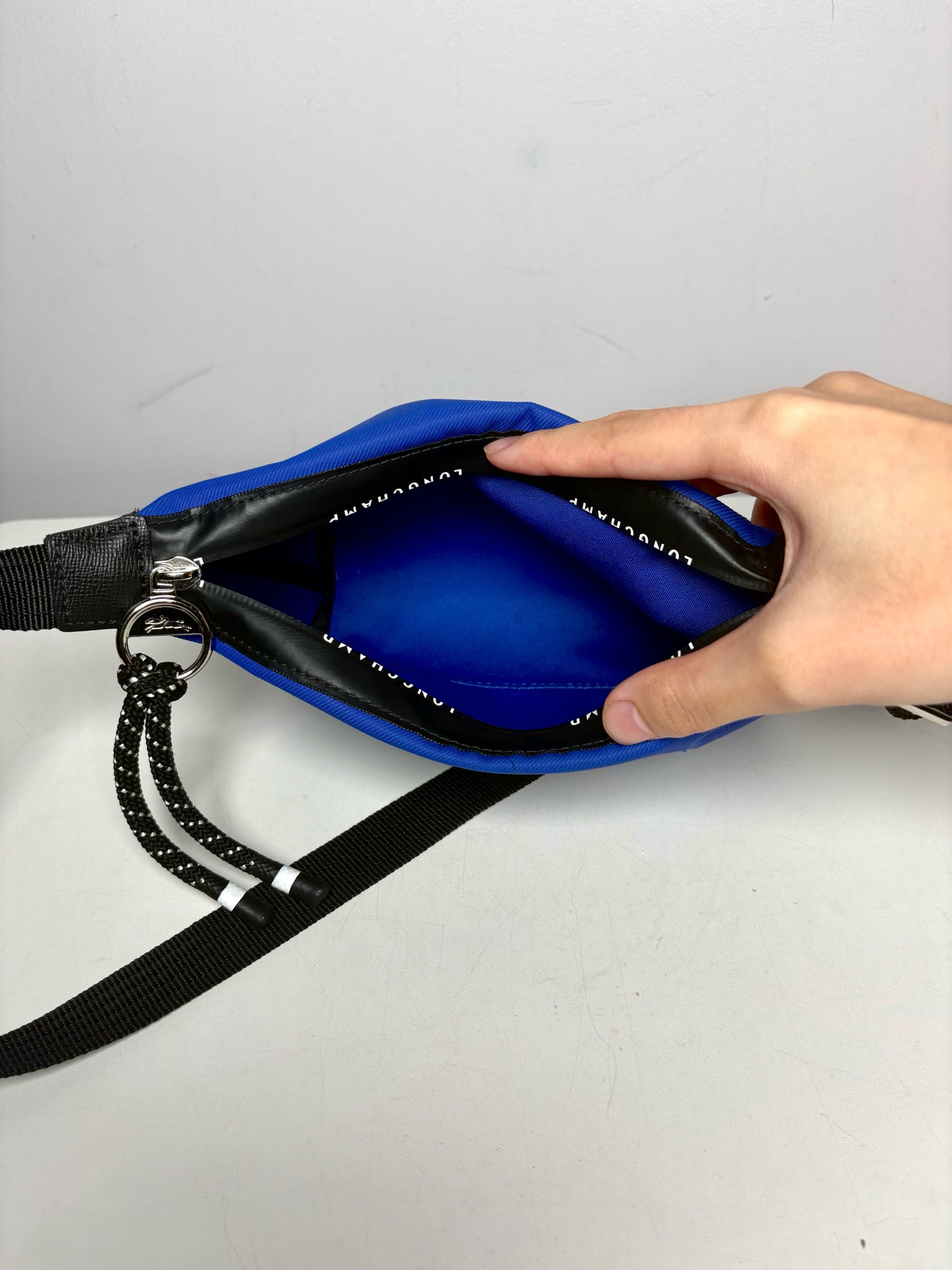 Longchamp Energy Nylon Pre-owned Blue Leather Trim Sling Bag