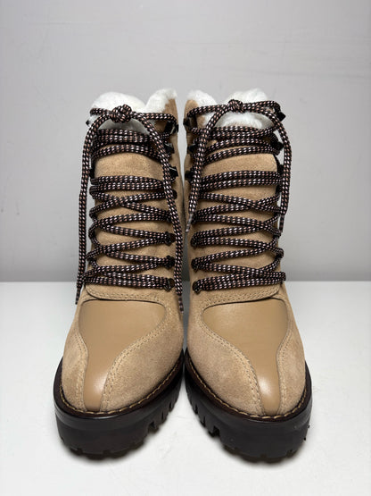 Women's Size 39 Valentino Garavani Rockstud Beige Suede Leather New Pre-Owned Authentic Ankle Boots