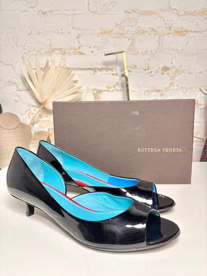 W Shoe Size 39 (8.5 US) Bottega Fiorentina Black Leather Patent Pump