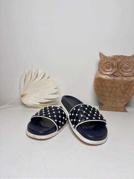 W Shoe Size 37 Valentino Navy Pre-owned; Fair Sandals