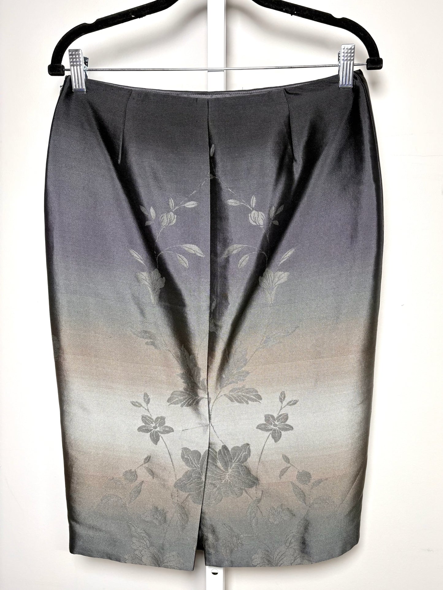 Women Size 6 Ralph Lauren Black Label Gray Ombre' Jacquard Pencil Silk Skirt