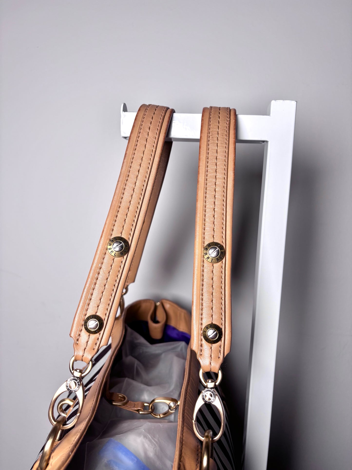 Henri Bendel Signature Centennial Strip 712 5th Ave Tote Pre-owned Purse