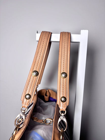 Henri Bendel Signature Centennial Strip 712 5th Ave Tote Pre-owned Purse