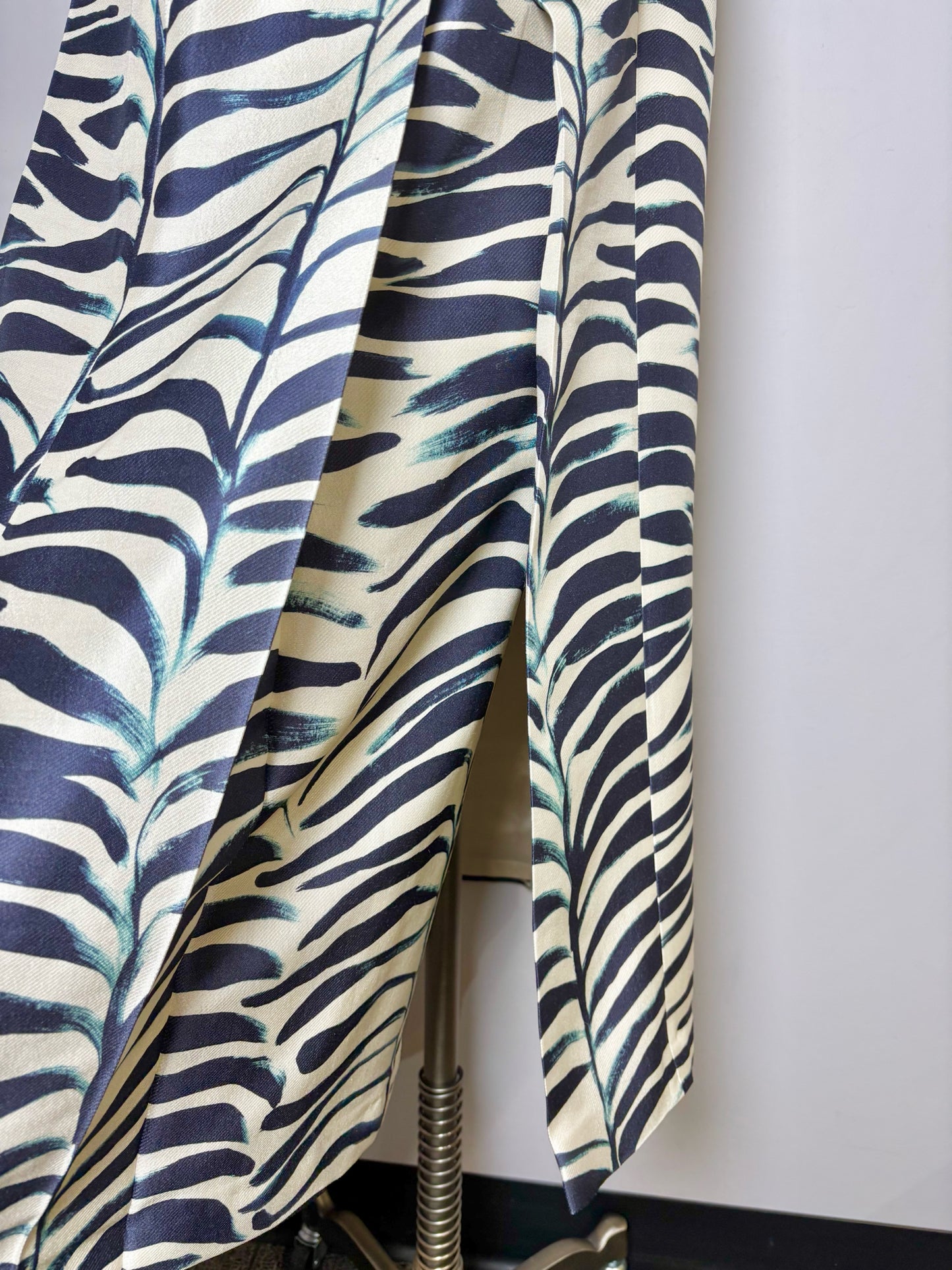 Women Size L Odeeh Multi-Color Zebra Stripes Silk, Wool NWT Dress