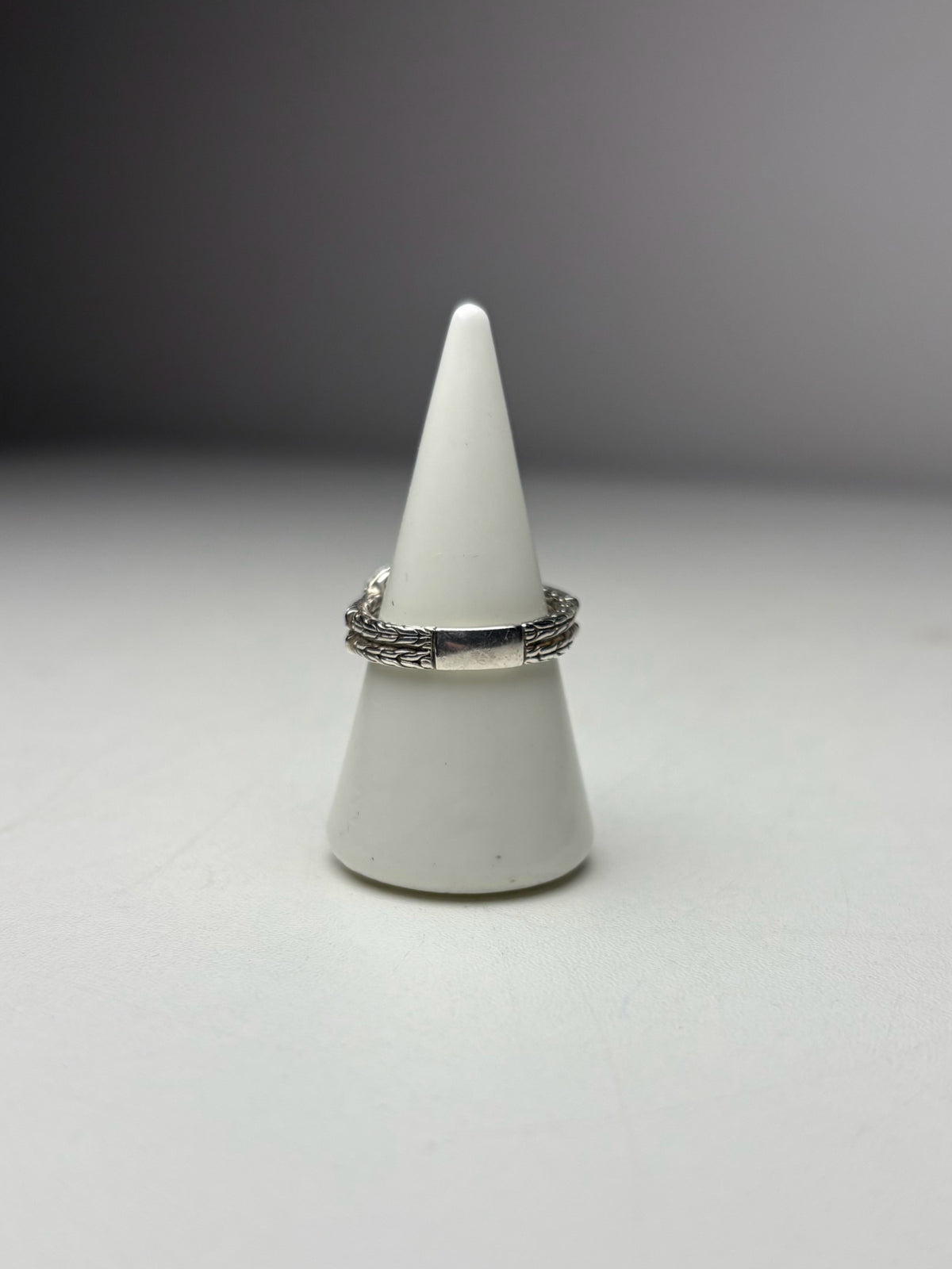 Women's Size 6 John Hardy Love Knot Diamond Sterling Silver Pre-Owned Ring