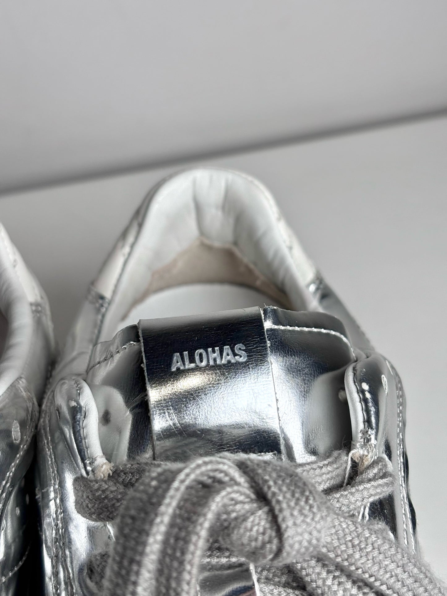 W Shoe Size 7/7.5 Alohas Metallic Silver Sustainable Leather Women's Sneakers
