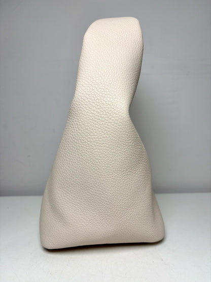 Women's Kazar Studio Cream Pebble Leather Pre-Owned Small Dumpling Purse