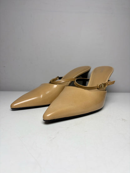 Women's Shoe Size 40 PEDRO Camel Leather NWT Pre-Owned Slip-On Mule Pumps