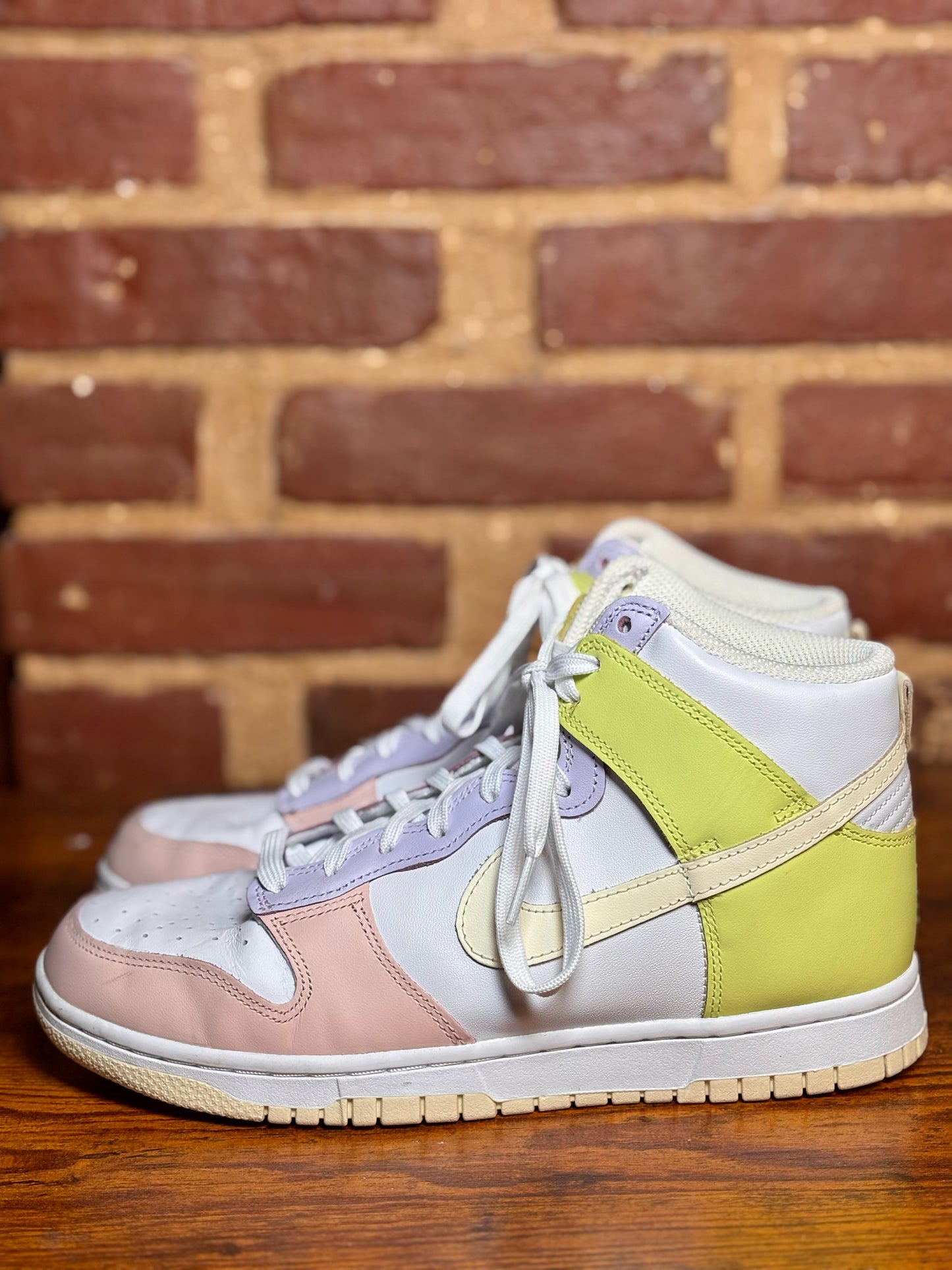 W Shoe Size 8.5 Nike Lemon Twist High Tops Pre-owned Sneakers
