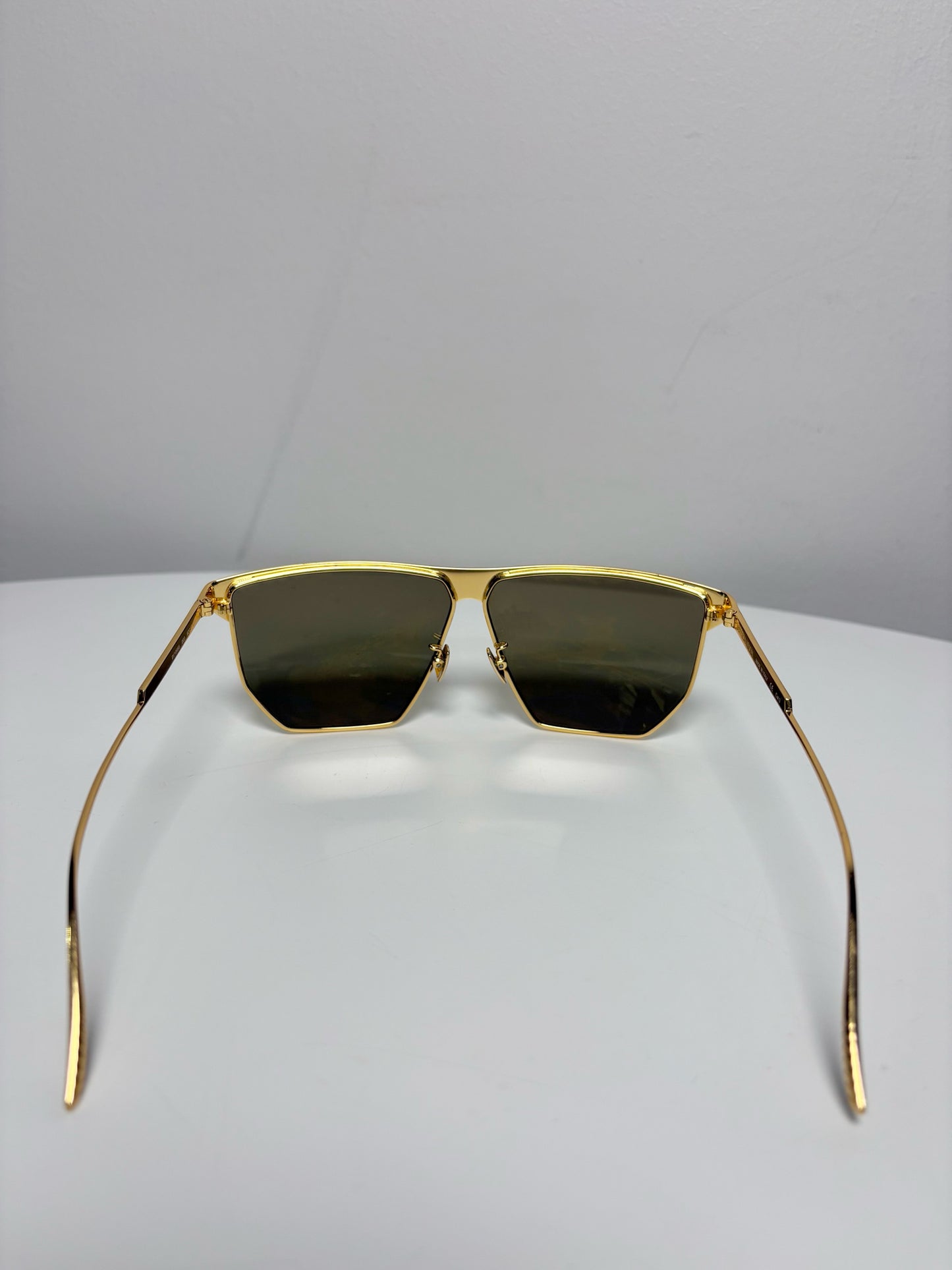 Metal Bottega Veneta Pre-owned Gold Sunglasses