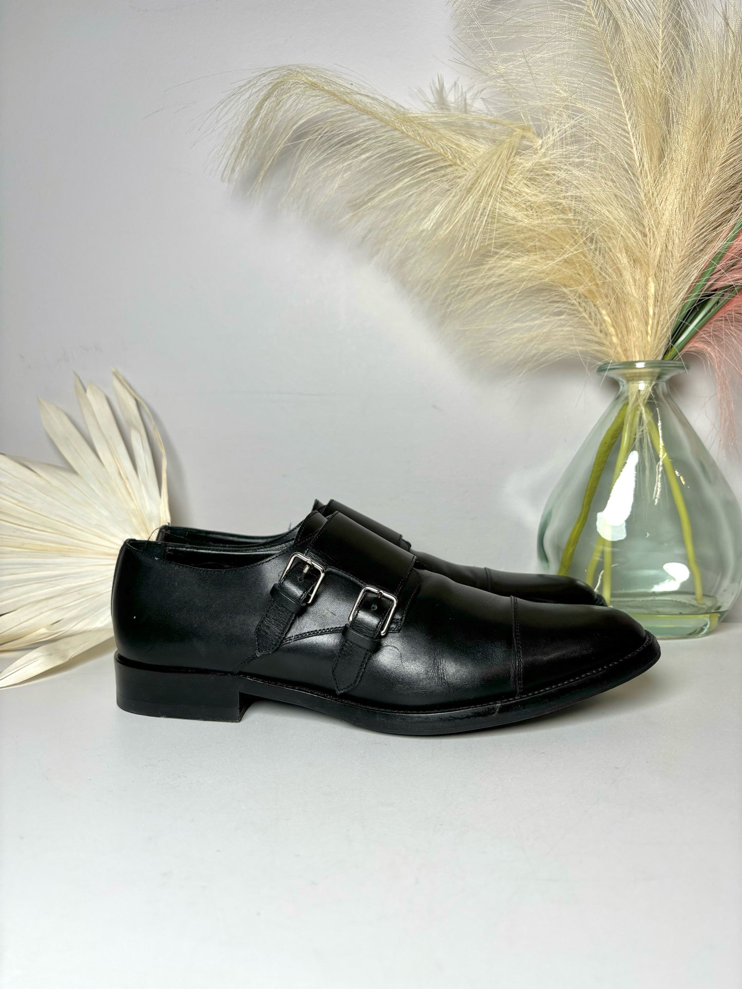 W Shoe Size 40.5 Black Saint Laurent Black Leather Loafers