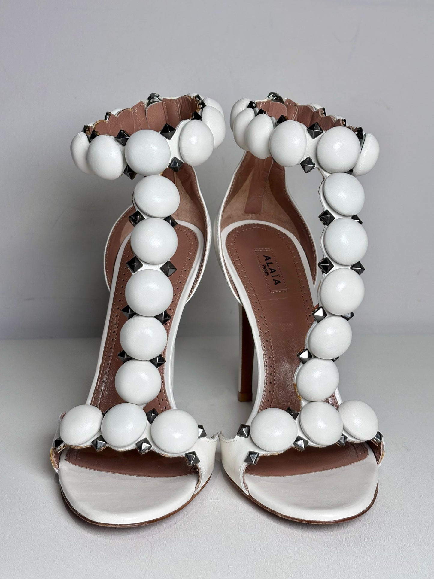 W Shoe Size 38 (8 US) Alaia La Bombe White Leather Women's Pre-owned Heels