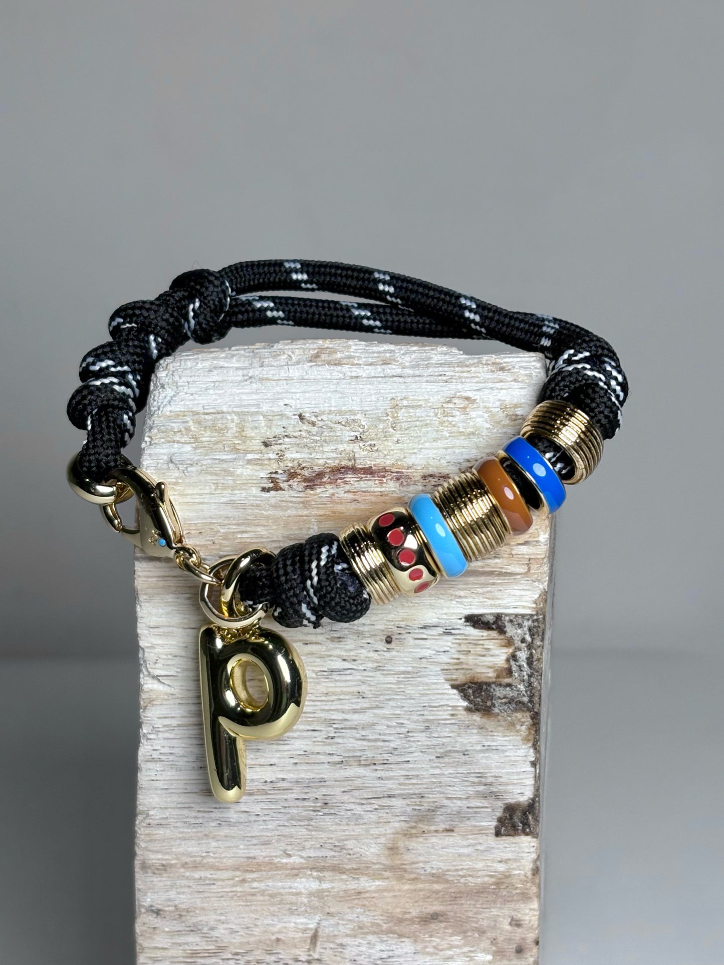 Roxanne Assoulin The Super Size Happy Cord Bracelet Women's Charm Pre-owned