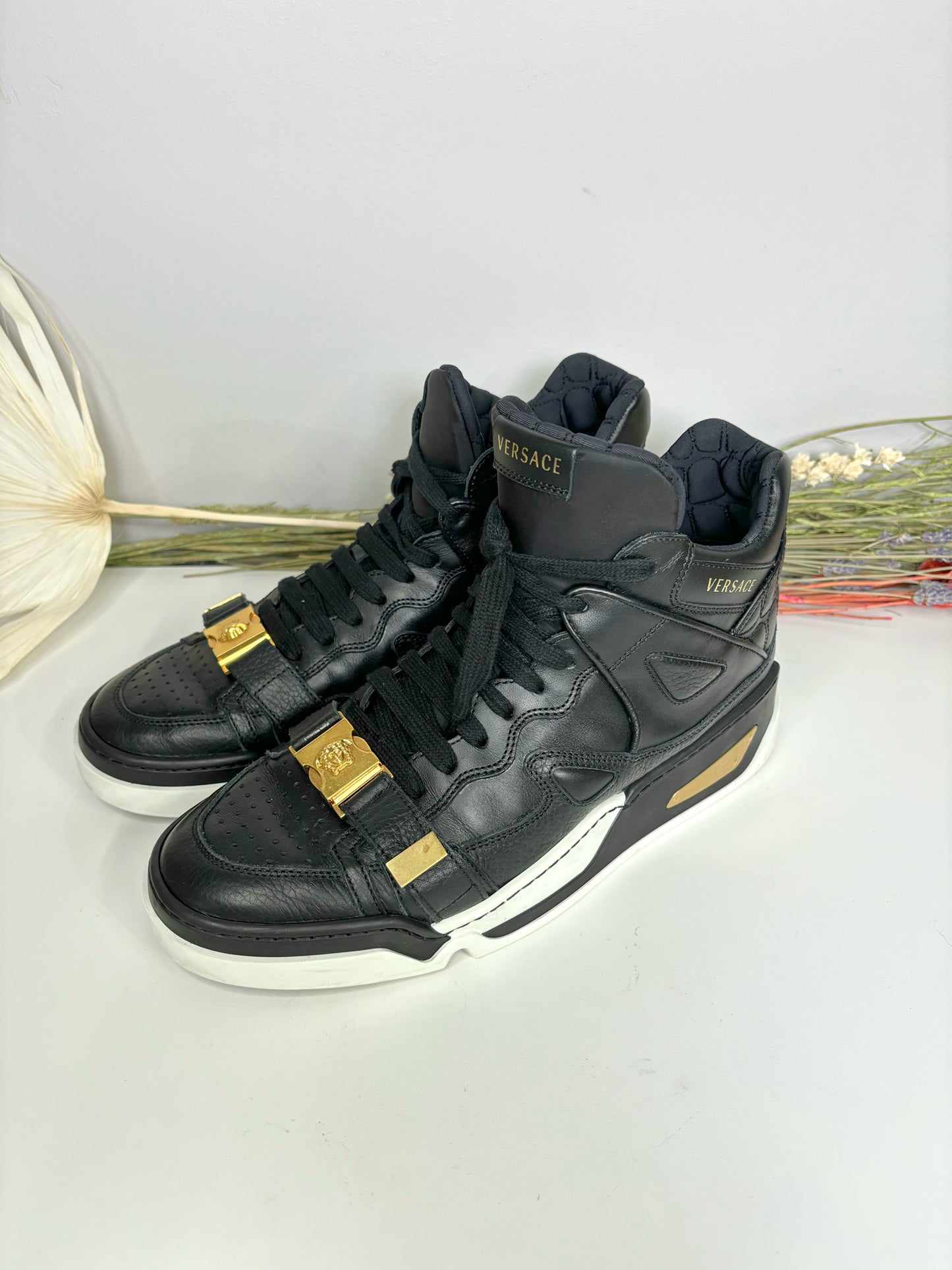 Versace Black Leather Size 41.5 Men's Shoes