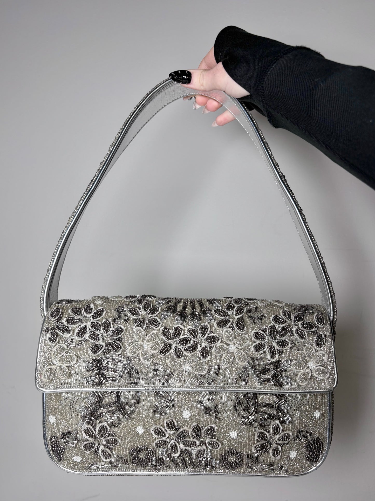 Staud Tommy Floral Beads Pre-owned Silver Leather Trim/Strap Trim Shoulder Bag