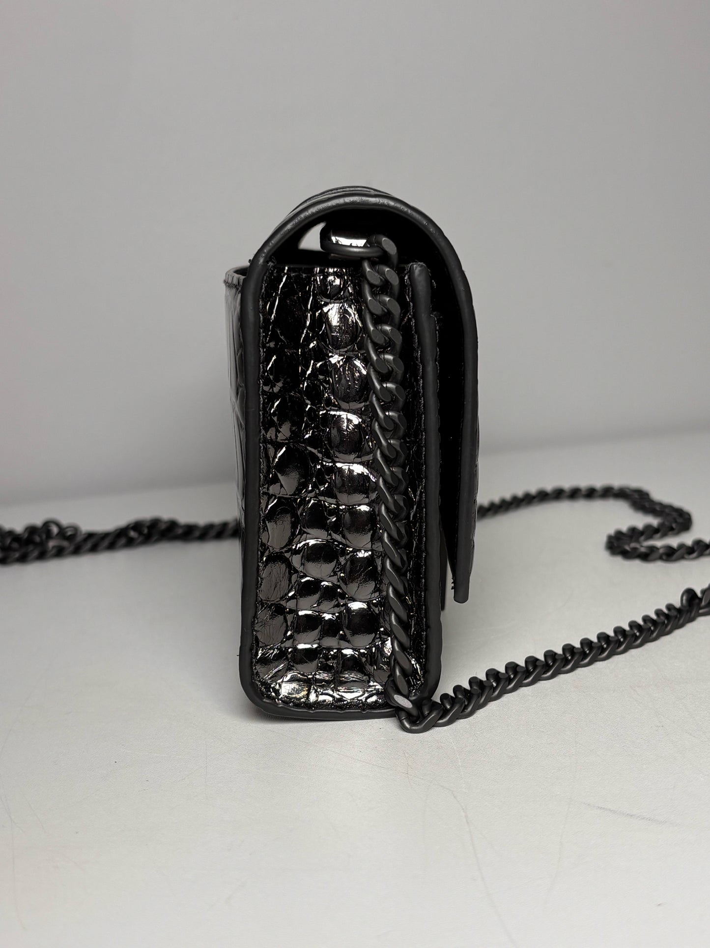Balenciaga Gunmetal Hourglass Wallet on Chain NWOT Pre-owned