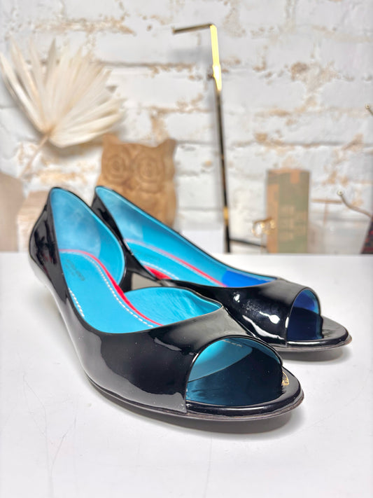 W Shoe Size 39 (8.5 US) Bottega Fiorentina Black Leather Patent Pump