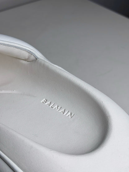 W Shoe Size 40 (10, US) Balmain White Leather, Rubber Lambskin Pre-owned Sandals