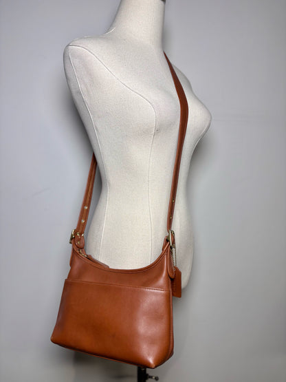 Coach Solid Vintage Leather Pre-owned Caramel Brown Genuine Leather Small Purse